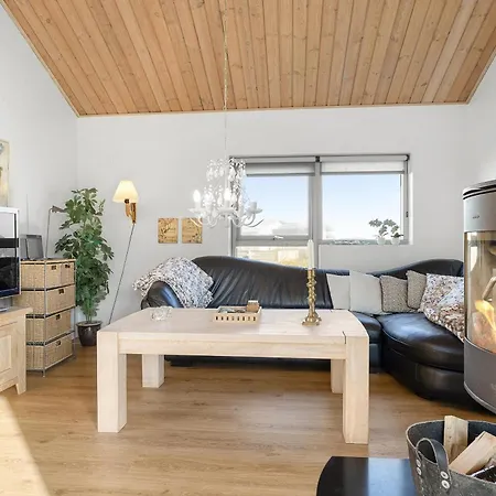 Hébergement de vacances Experience The Sea View From Hyldevej 6 In Nr Lyngby!