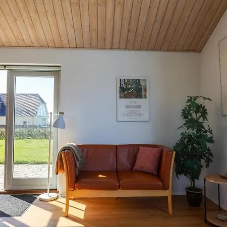 Experience The Sea View From Hyldevej 6 In Nr Lyngby! * Lokken